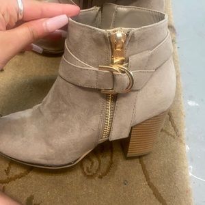 Heeled booties